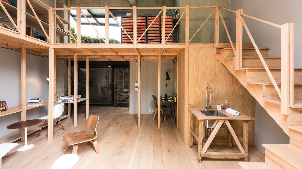 essay4_carousel_image2