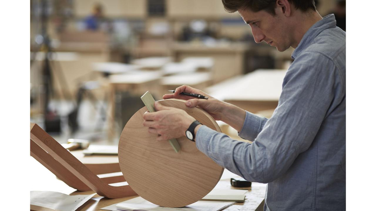 Wish List – A Stool For The Kitchen