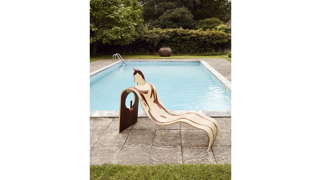 The Wish List – The Hole Chair 