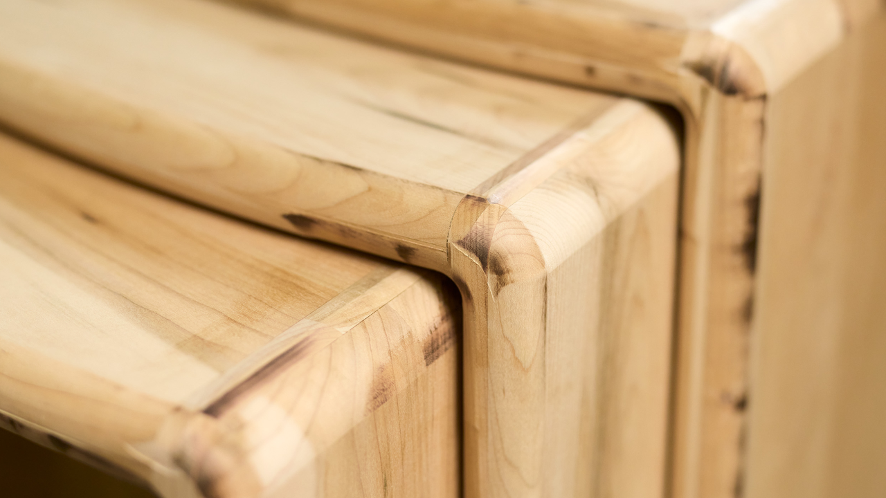 Around Table - Andu Masebo