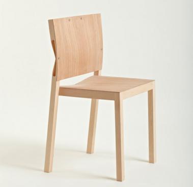 Squeeze-Chair_studio_1_credit-Petr-Krejci_thumb.jpg