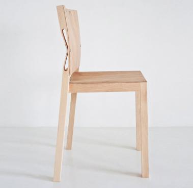 Squeeze-Chair_studio_1_credit-Mark-O-Flaherty_thumb.jpg
